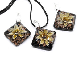 Подвеска Ромб из муранского стекла 35*50мм цв.карамельный