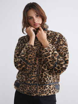 Dik Yaka Leopar Desenli Kad?n Mont