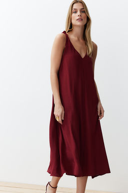 Bordo Rahat Kesim V Yaka Midi Dokuma Elbise TWOSS23EL00882