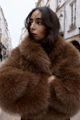SHORT FAUX FUR COAT - Zara фото 16