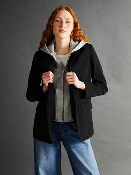 Kap??onlu Kad?n Blazer Ceket