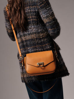 Сумка кожаная кросс-боди Azaro 3684 оранжевый карандаш