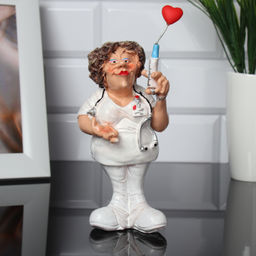 Фигурка Врач 15 см / SV22-3-W /уп 96/