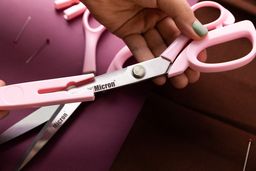 Ножницы Micron VIT-37 портновские в блистере 203 мм с защитным колпачком