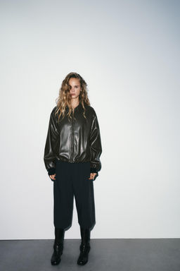 LEATHER EFFECT JACKET WITH ELASTICATED DETAILS - Zara фото 8