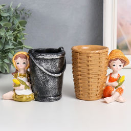 Фигурка полистоун с подставкой «Мальчик/Девочка с кукурузой», 11×7×9.2 см, МИКС