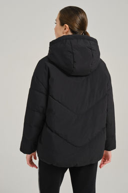 Пуховик короткий Черный TRN Down Jacket