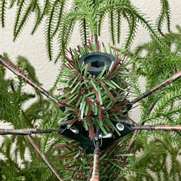 Ёлка 210 см "Хвойные лапки" резина (672 ветки)