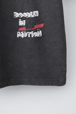 CAMISETA EFECTO LAVADO ESTAMPADO TEXTO / Gris antracita - Zara фото 4