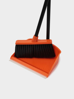 Щётка для пола с совком «Ленивка», 19,5×25×90 см, оранжевая