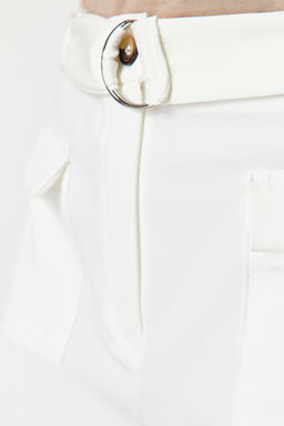 Ekru Cep Kapakl? Kemerli Mini Dokuma Sort TWOSS24SR00031