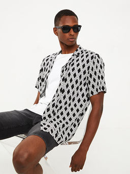 Regular Fit K?sa Kollu Desenli Viskon Erkek G?mlek
