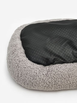 Лежанка для собак и кошек Уют, мягкий мех, 45 х 35 х 11 см, серая - Пижон фото 12