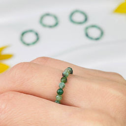 Кольцо на резинке из зеленого Берилла 17 р.