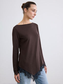 Kay?k Yaka Asimetrik Dantel Bluz