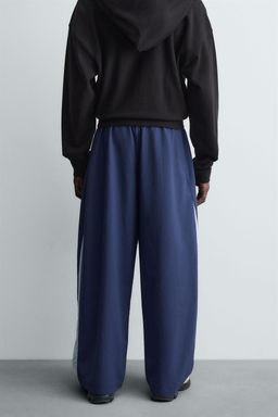 TECHNICAL TROUSERS WITH TAPING - Zara фото 3