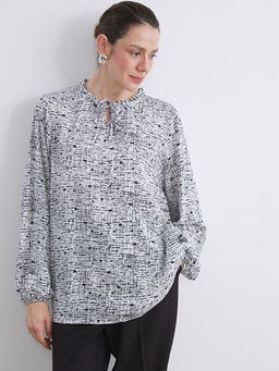 Ba?lamal? Yaka Desenli Bluz