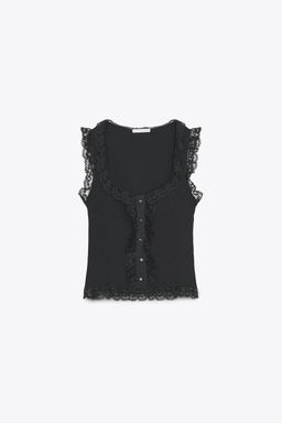LACE BUTTON TOP