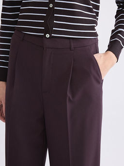 Loose Fit Geni? Pa?a Kad?n Pileli Pantolon