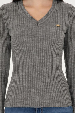 Женский серый меланжевый свитер с v-образным вырезом серебристого цвета Неожиданная скидка в корзине - U.s. polo assn фото 6