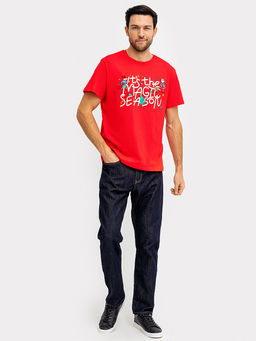Футболка мужская новогодняя в красном цвете с печатью - Mark formelle фото 2
