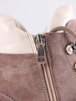 Ботинки 261.uno9br.Капучино замша+бежевый/мех