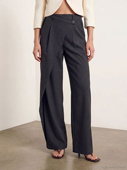 Standart Fit Kad?n Pileli Kuma? Pantolon