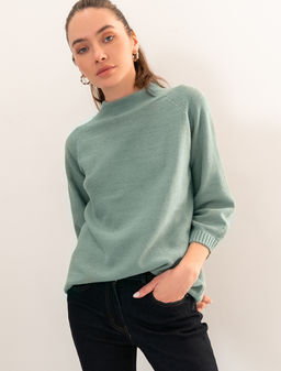 VILATTE / Лаконичный свитер крупной вязки с укороченным рукавом - баллоном