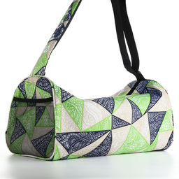 Сумка спортивная на молнии TEXTURA, боковой карман-сетка, регулируемый ремень, средний размер, зелёная