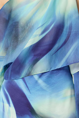 TRENDYOLMILLA Mavi Soyut Desenli Duz Kesim Pelerin Detayl? Maxi Astarl? Sifon Dokuma Elbise TWOSS25EL00014 фото 4