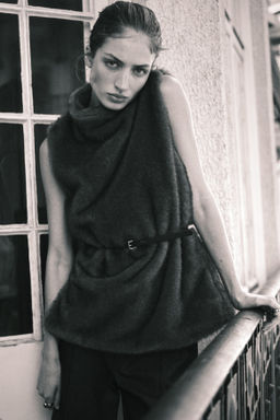 Top de cuello perkins con cintur?n - H&m фото 2
