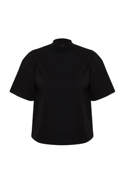 Siyah %100 Kal?n Pamuklu Dik Yaka Truvakar Kol Orme T-Shirt TWOSS24TS00074