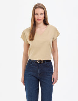 Bej Regular Fit V Yaka Basic Ti__rt
