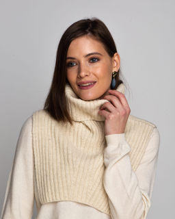 Манишка из монгольской шерсти бежевая