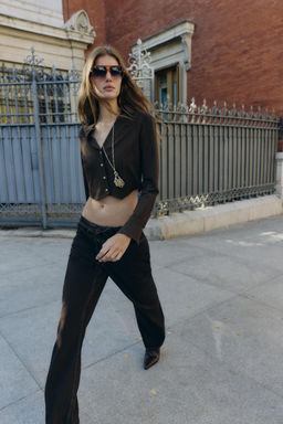 CROPPED STRIPED SHIRT WITH SHOULDER PADS