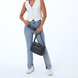 Сумка кросс-боди женская, большого размера, на молнии, 28×10×20 см, чёрная