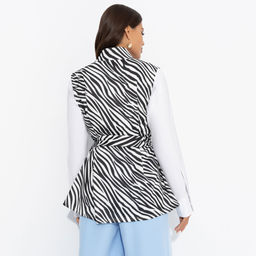 Жилет с поясом, Настроена эффектно (монохром) - Charutti фото 5