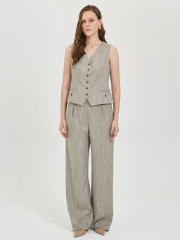 Брюки со стрелками