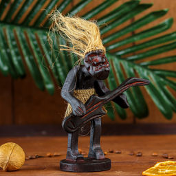 Сувенир «Абориген-гитарист», 16×10×8 см, дерево