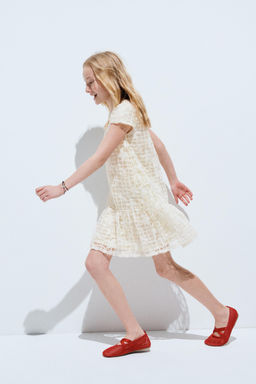 VESTIDO TUL FLORES / Crudo