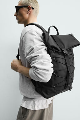 MOCHILA T?CNICA ENGOMADA / Negro