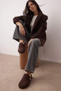 Koyu Kahverengi Ici Kurklu Onu Kapal? Duz Kad?n Sabo Terlik TAKAW26TE00000