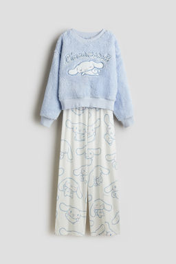 Pijama con motivo