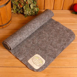 Лежак с вышивкой ВИП 150х50 см