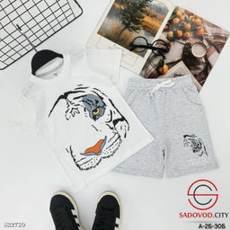 Костюм для мальчика с рисунком