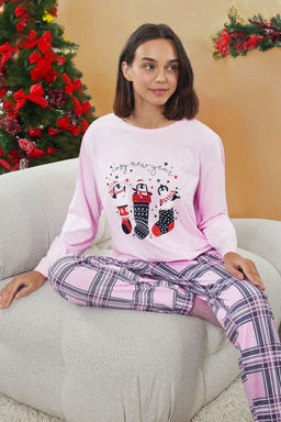 Trendyolmilla Beyaz-Cok Renkli %100 Pamuklu K?s Temal? Ekoseli Orme Pijama Tak?m? THMAW25PT00121