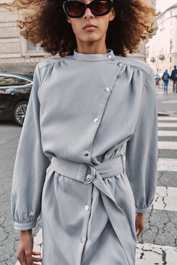 VESTIDO CORTO EFECTO PIEL CINTUR?N / Azul - Zara фото 4