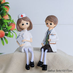 Цена за 2 шт. Фигурка Врач висячие ножки 2 штуки набор 17 см / K313 /уп 96/