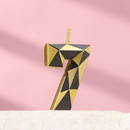 Цена за 3 шт. Свеча для торта «Алмаз», цифра 7, золотой с черным