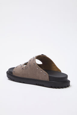 Trendyol Shoes Siyah Rivetli Cift Tokal? Duz Kad?n Terlik TAKSS25TE00004 - Trendyolmilla фото 4